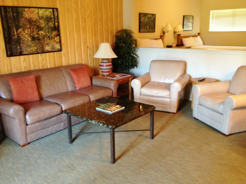Crown Colony Villas Lufkin Room photo