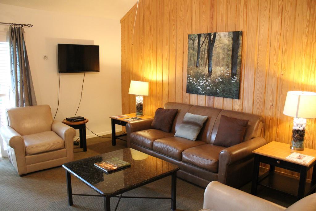 Crown Colony Villas Lufkin Exterior photo
